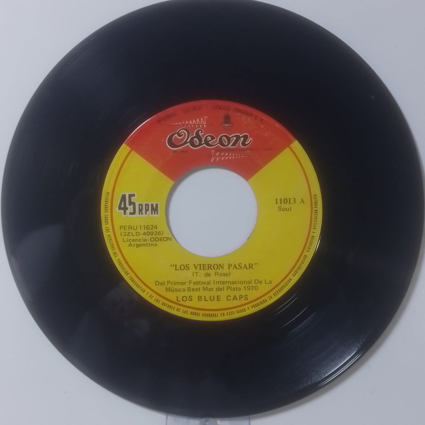 single 7" Los Blue Caps Los Vieron Pasar / Algo Especial made peru 1970 latinrock
