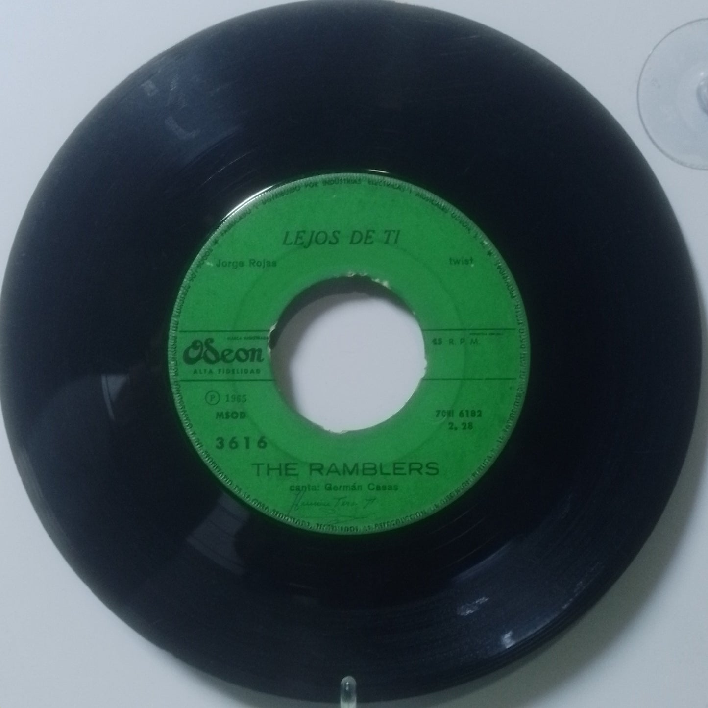 single 7" The Ramblers Ayer La Vi / Lejos De Ti made Chile 1965 latin rock