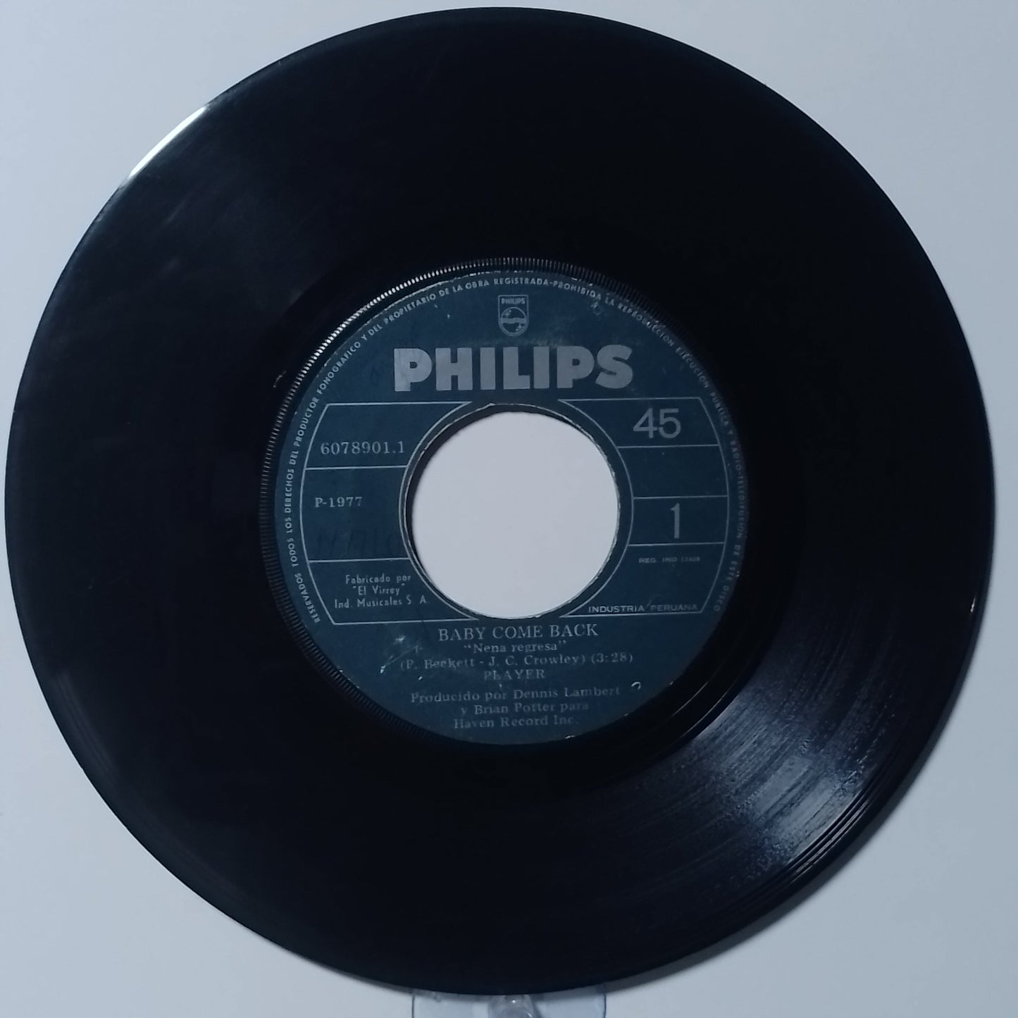 single 7" Player Baby Come Back / Love Is Where You Find It made peru 1977 soft rock