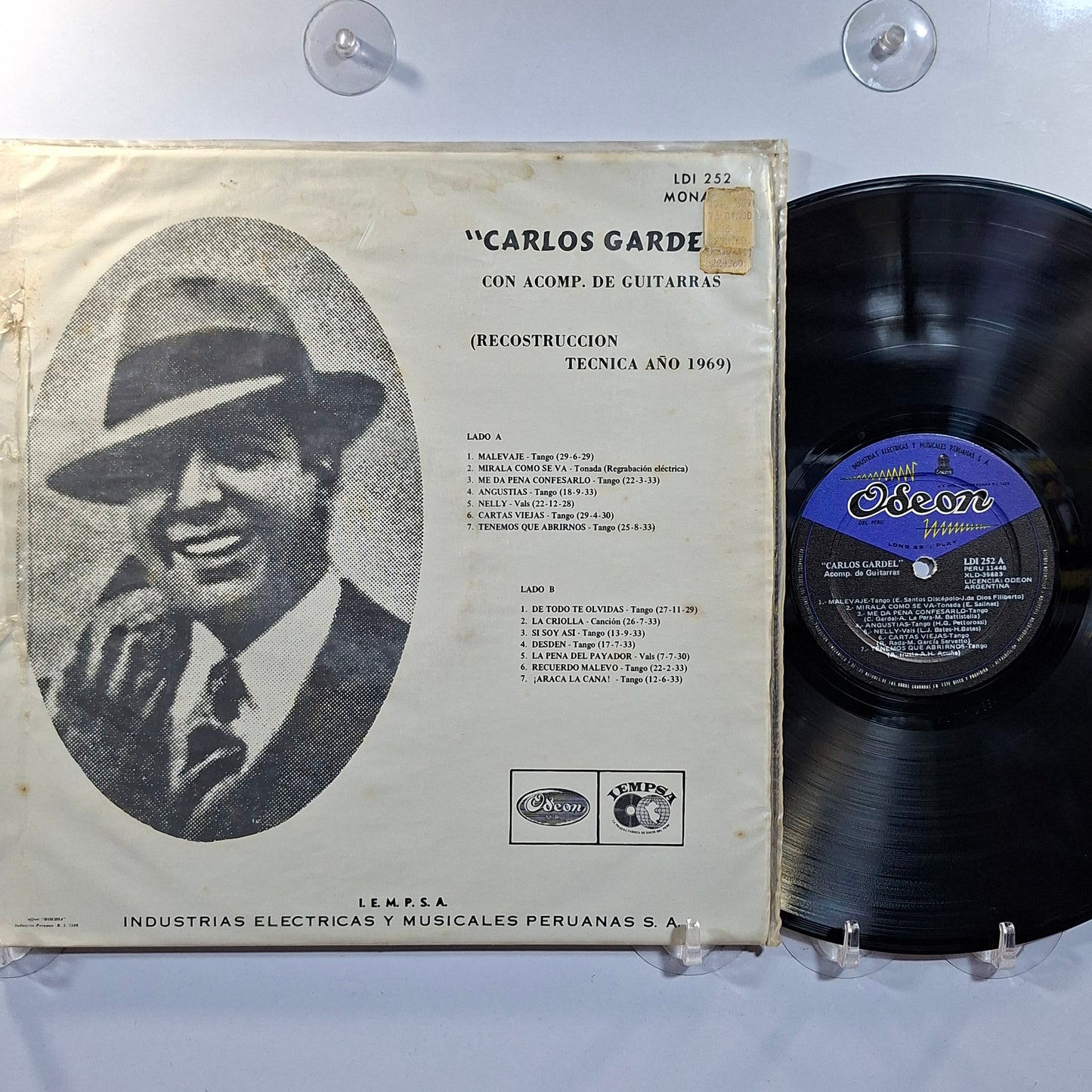 lp carlos gardel con acompañamiento de guitarras made peru 1969 tango folk