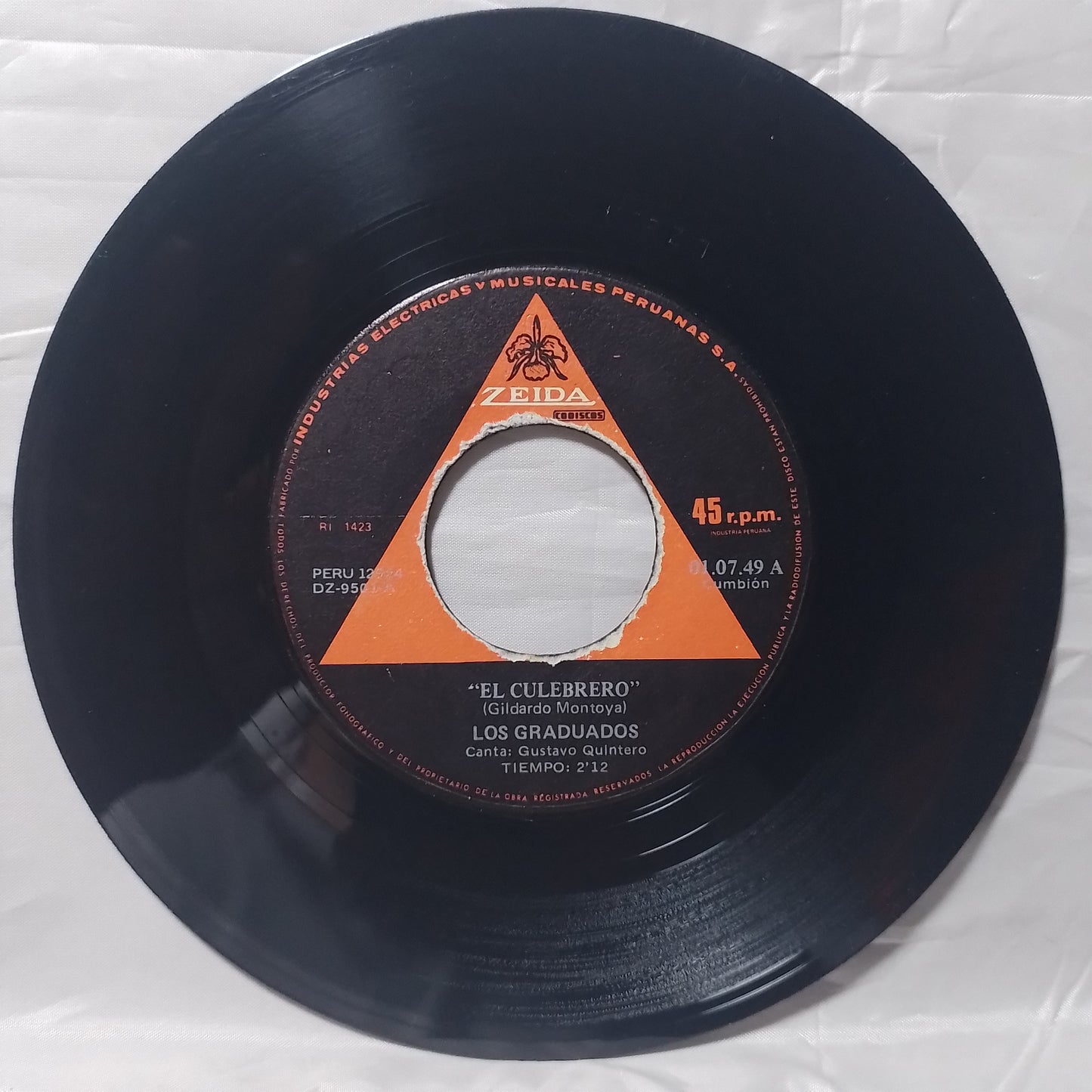 single 7" Los Graduados El Culebrero / el chino chan pu made peru 1973 latin cumbia