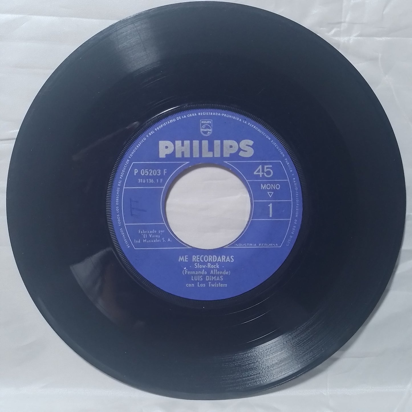 single 7" Luis Dimas Con The Twisters Me Recordarás / Caprichito made peru latin rock