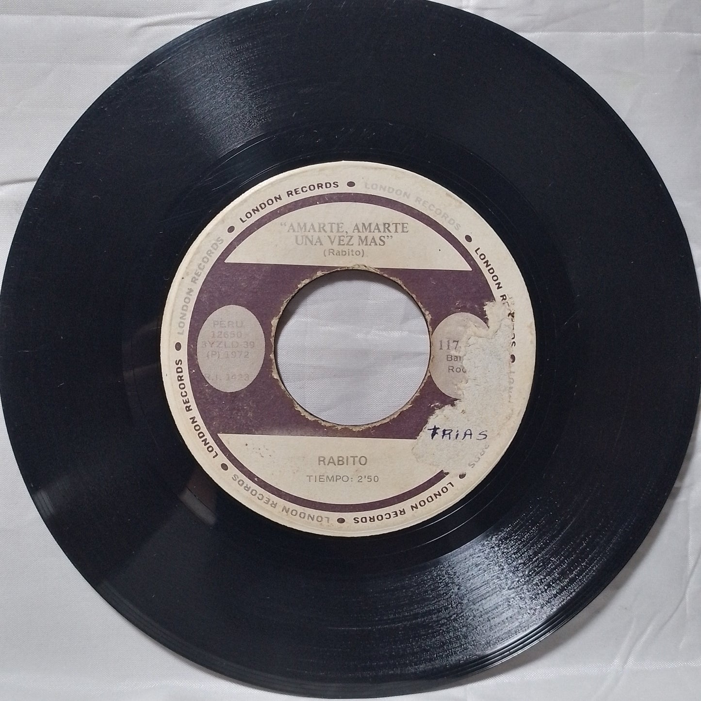 single 7" Rabito Amarte Amarte Una Vez Mas / Cual Es Tu Nombre made peru 1972 latin pop