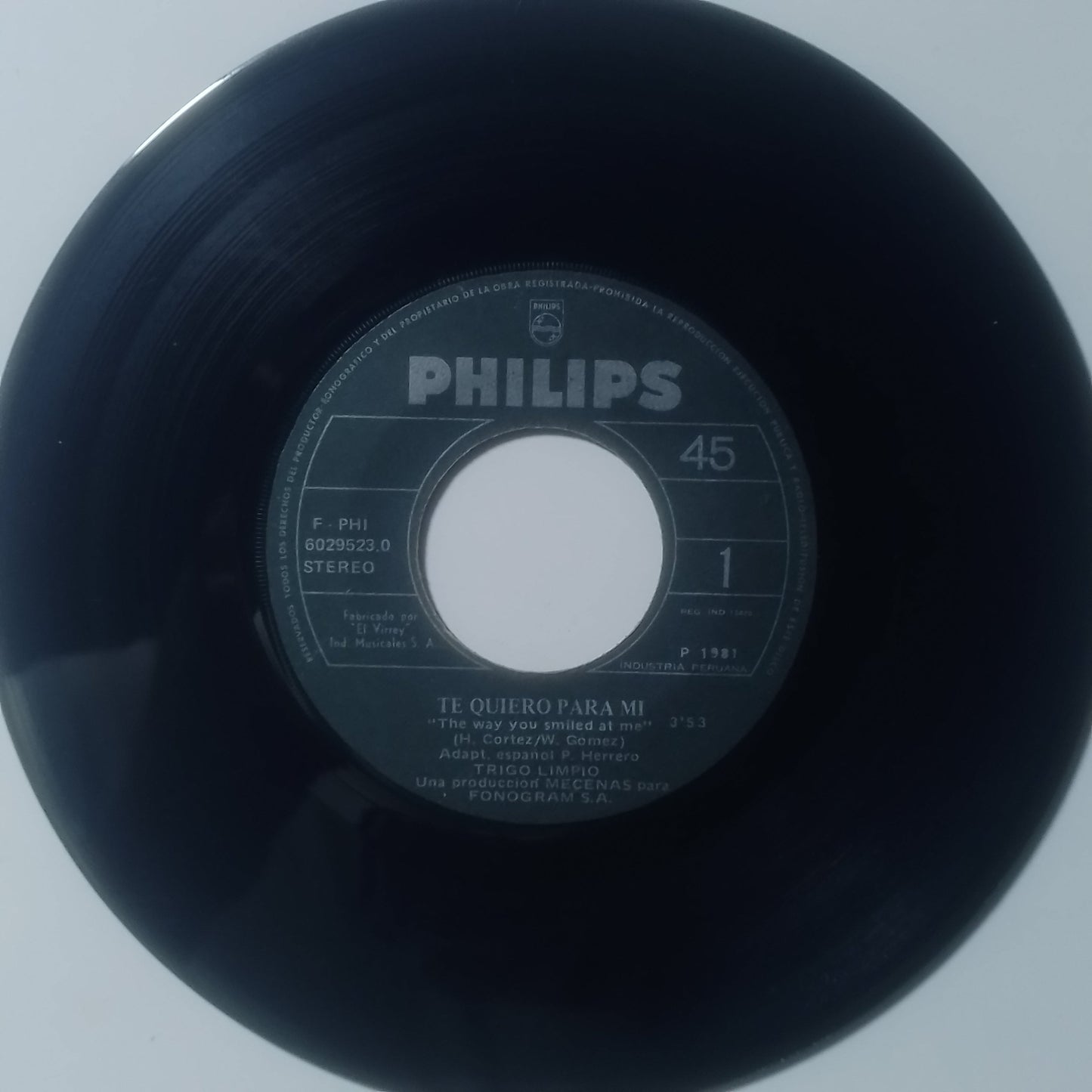 Single 7" Trigo Limpio Te Quiero Para Mi The Way You Smile At Me / Adelante made Peru 1980 latin pop