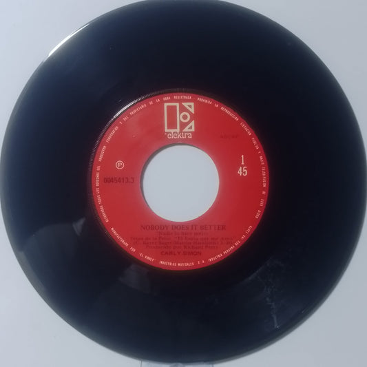 Single 7" carly simon Nobody Does It Better / After The Storm made Peru 1977 pop rock