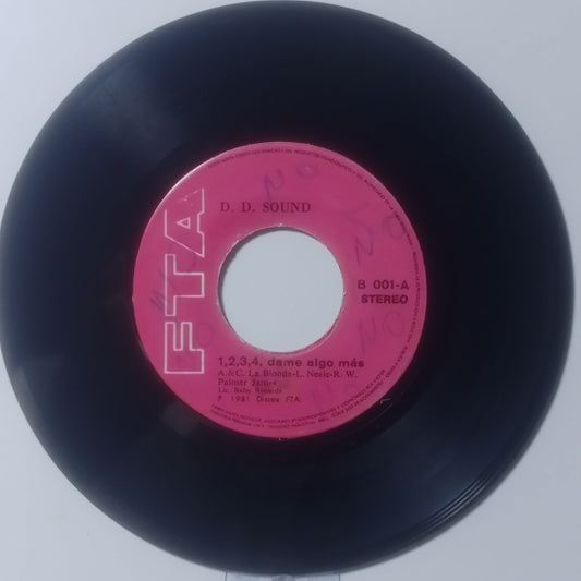 single 7" D D Sound 1 2 3 4 Gimme Some More / Muy Triste made Peru 1977 disco