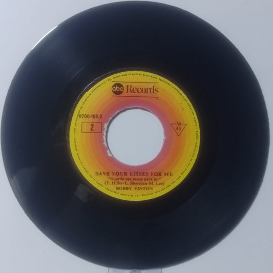 single 7" Bobby Vinton Moonlight Serenade / Save Your Kisses For Me made peru 1976 funk soul
