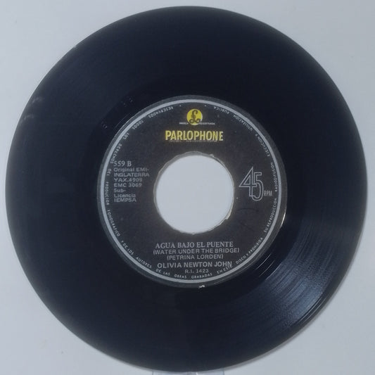 single 7" Olivia Newton John Have You Never Been Mellow / Water Under the Bridge made Peru 1975 pop
