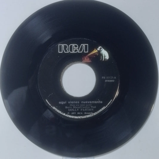 single 7" Dolly Parton Here You Come Again / Me and Little Andy made peru 1977 country
