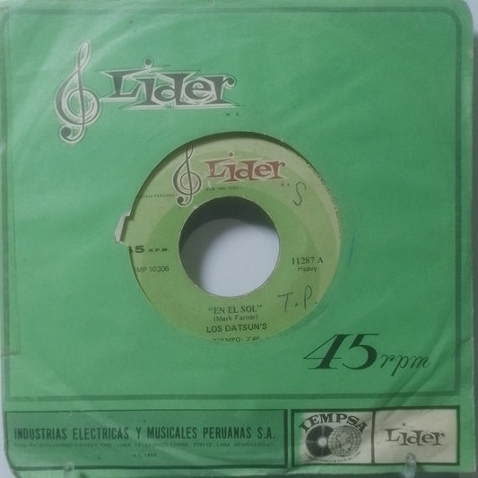 single 7" Los Datsun's En El Sol / Mi Nena Ama El Amor made Peru 1971 con funda original Psychedelic Rock