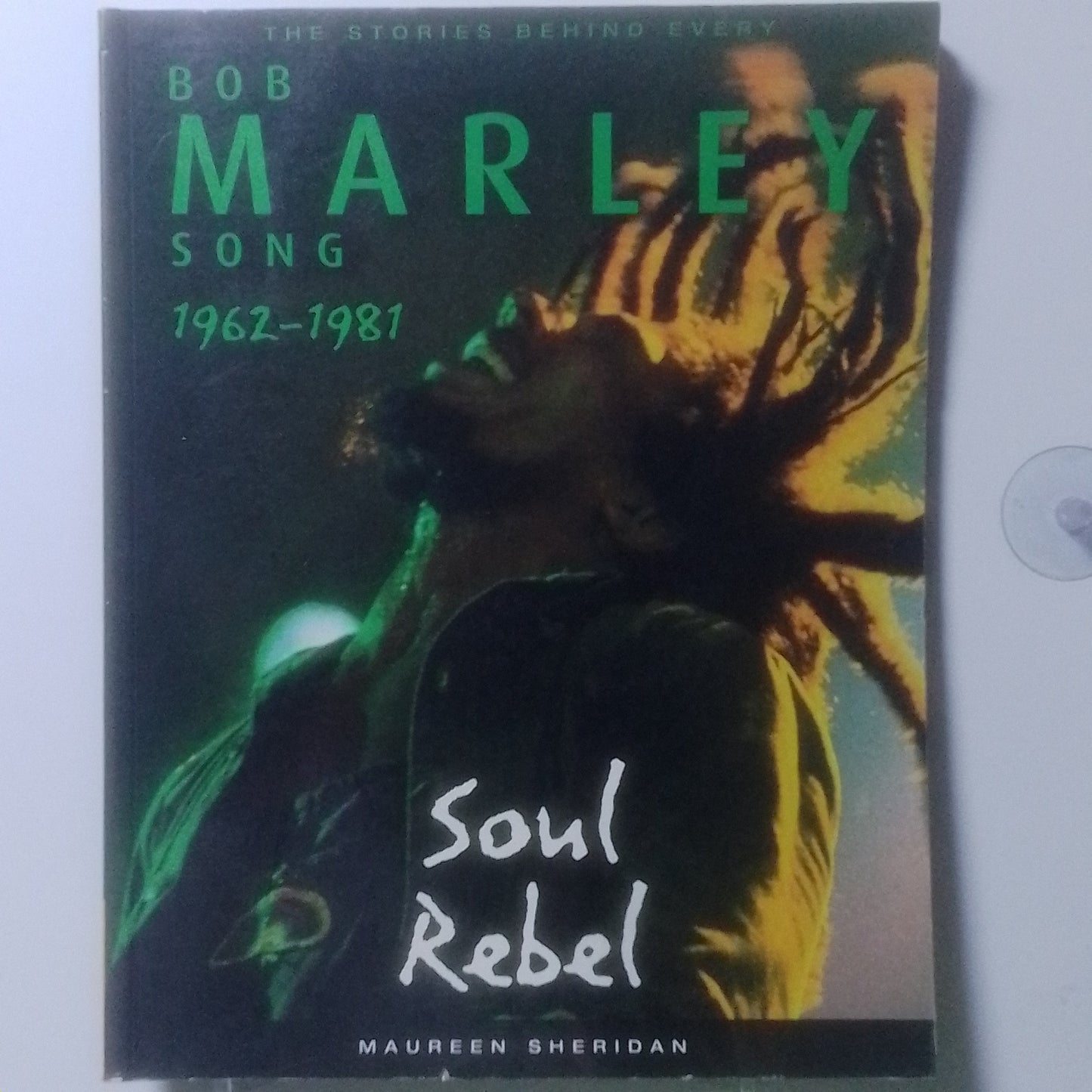 libro Bob Marley Soul Rebel The Stories Behind Every Song made usa 1999 reggae