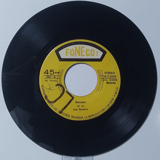 single 7" Los Sailors Sonreir / La Luna y la Rosa made Peru 1973 latin pop
