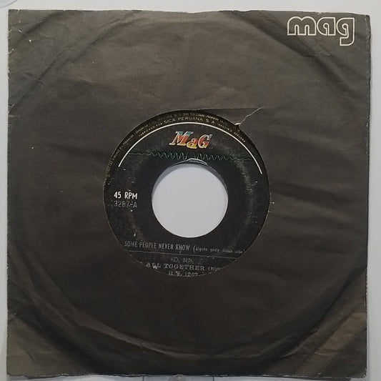 single 7" We All Together Some People Never Know / tomorrow made peru 1972 con funda original latin rock