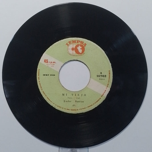 single 7" Lucho Barrios Mi Viejo / La Botella made Peru 1969 latin bolero