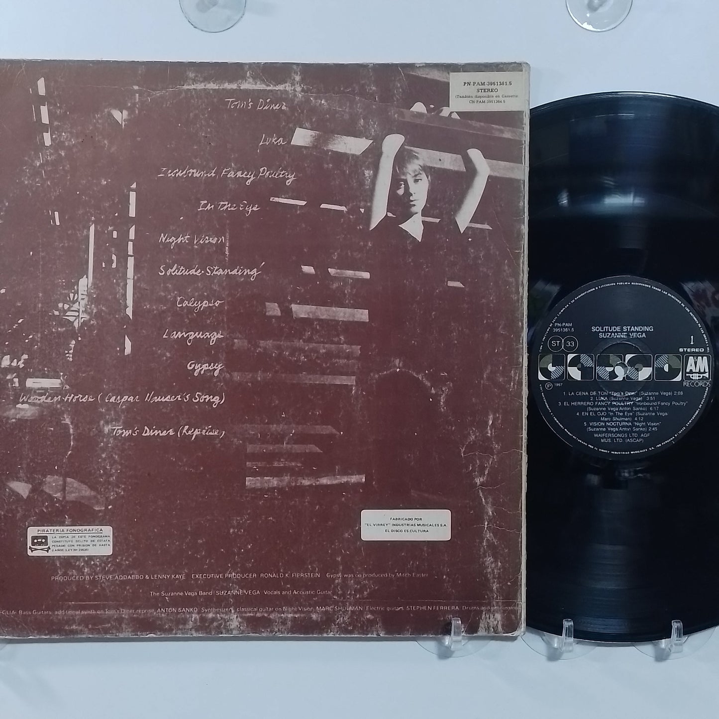 lp Suzanne Vega Solitude Standing made peru 1987 pop rock