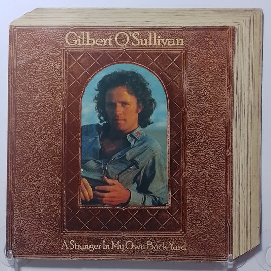 lp Gilbert O'Sullivan A Stranger In My Own Back Yard made inglaterra 1974 gatefold rock pop latin
