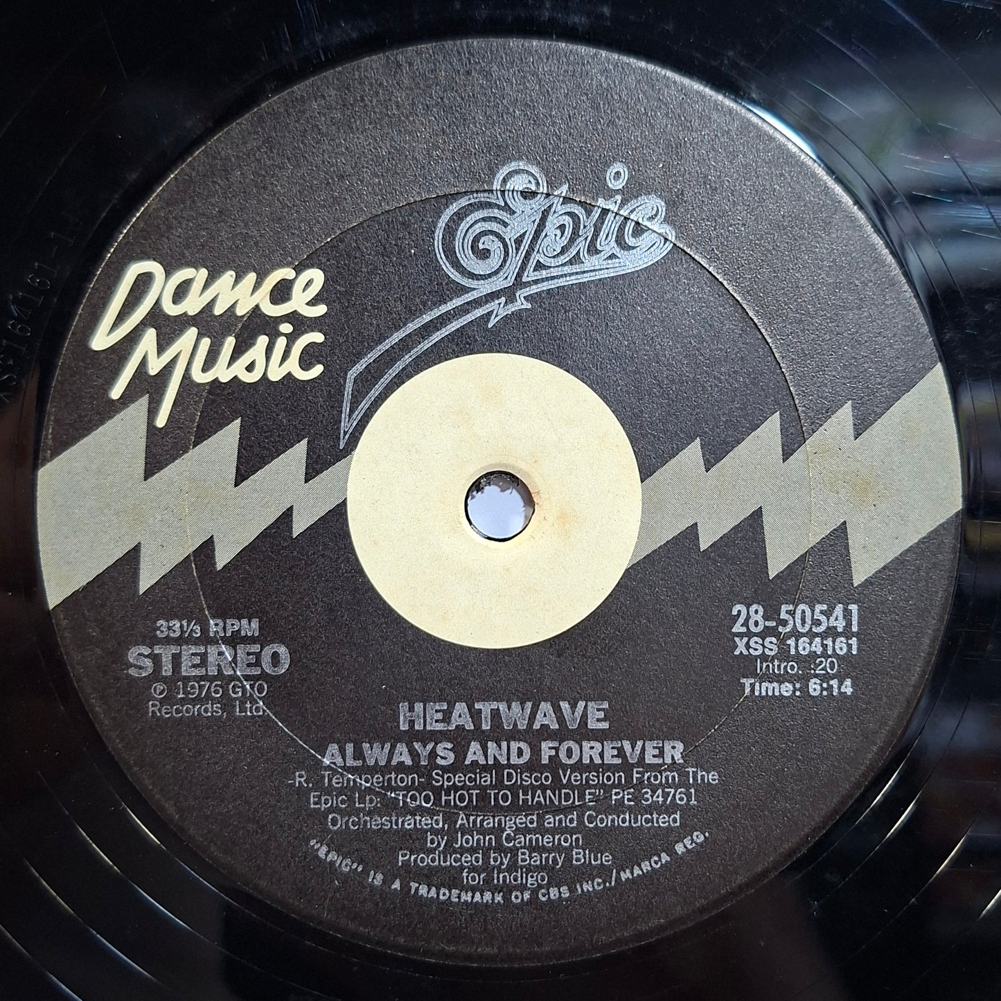 single 12" Heatwave The Groove Line / Always And Forever made usa 1978 soul ballad disco