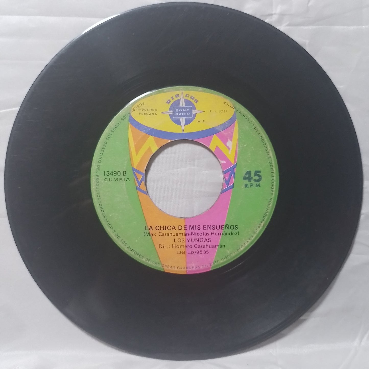 single 7" Los Yungas Todo Me Gusta De Tí / La Chica De Mis Ensueños made peru latin Cumbia