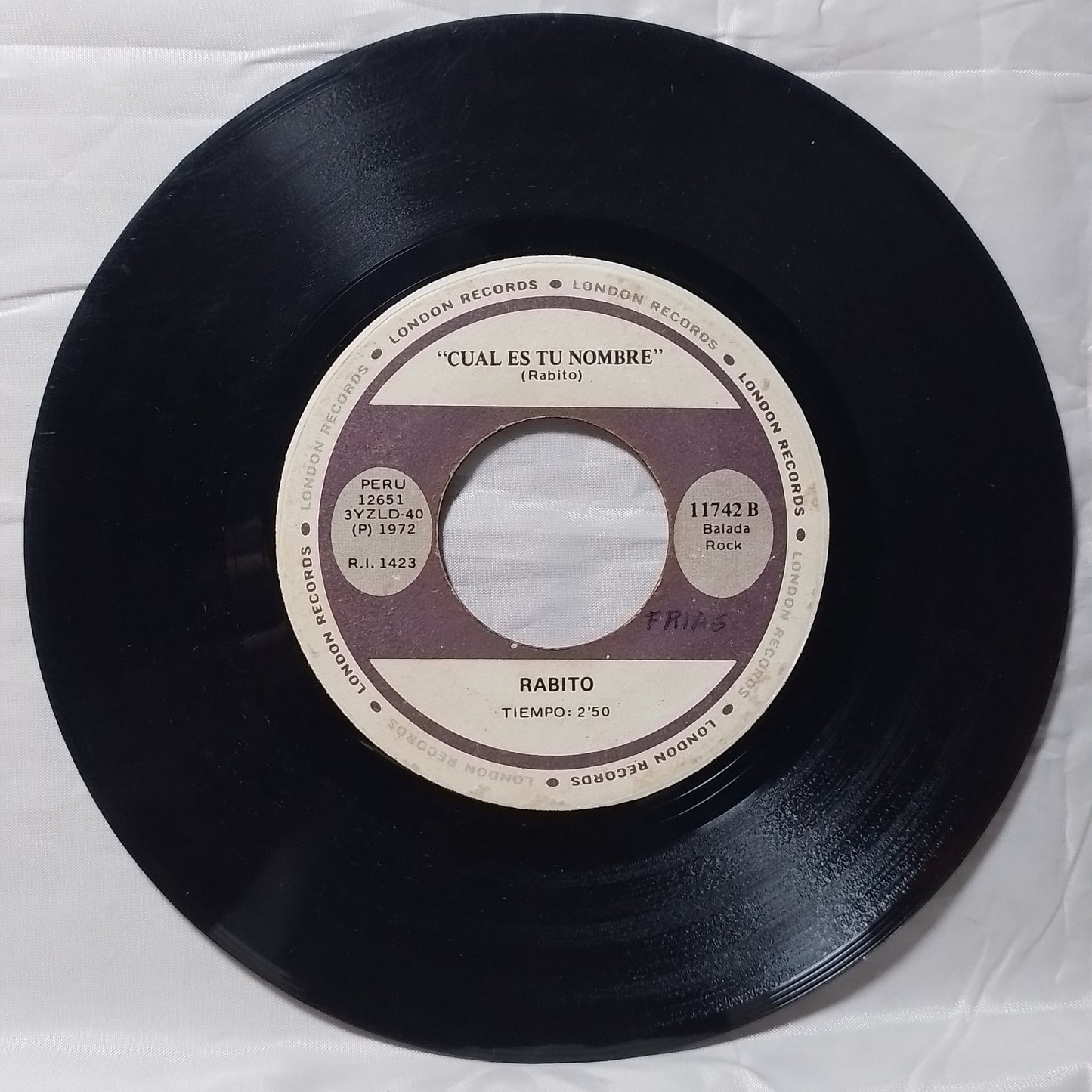 single 7" Rabito Amarte Amarte Una Vez Mas / Cual Es Tu Nombre made peru 1972 latin pop