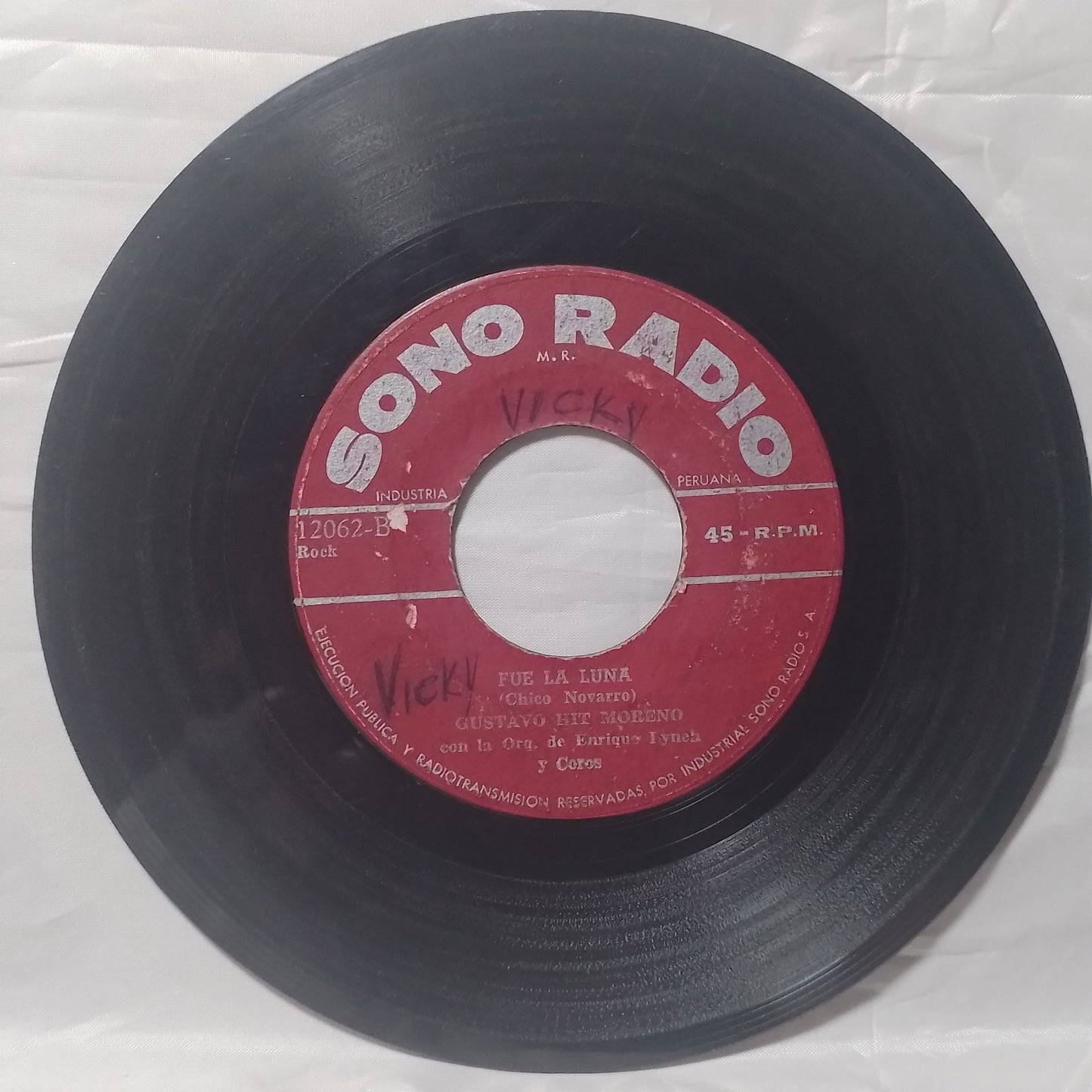 single 7" Gustavo Hit Moreno El Poeta Lloró / fue la luna made peru 1964 latin rock